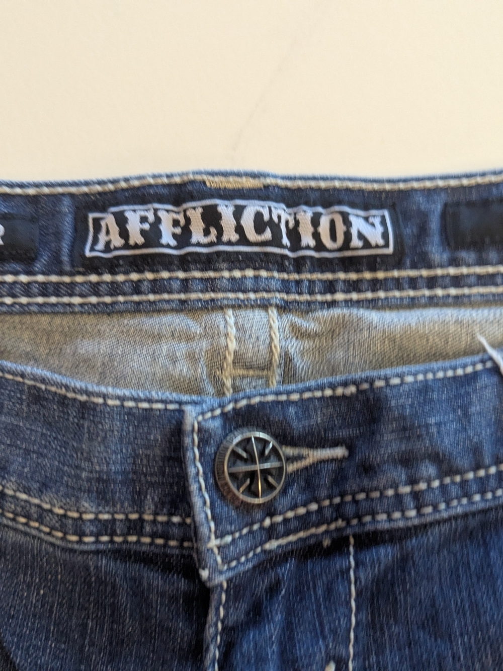 Affliction Men’s Cooper Relaxed Boot Cut Distressed Premium Biker Jeans Size 40 - Picture 11 of 16